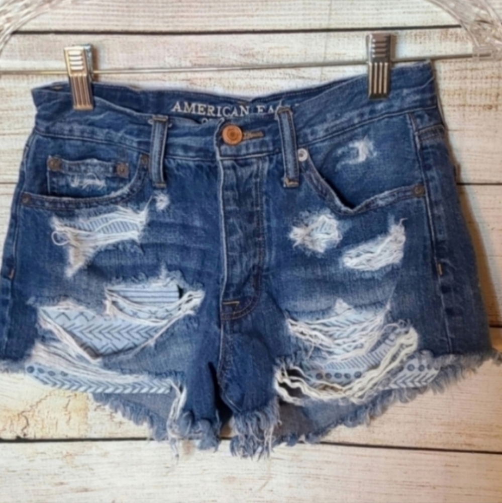 American Eagle Outfitters Distressed Jean Shorts, Size 00